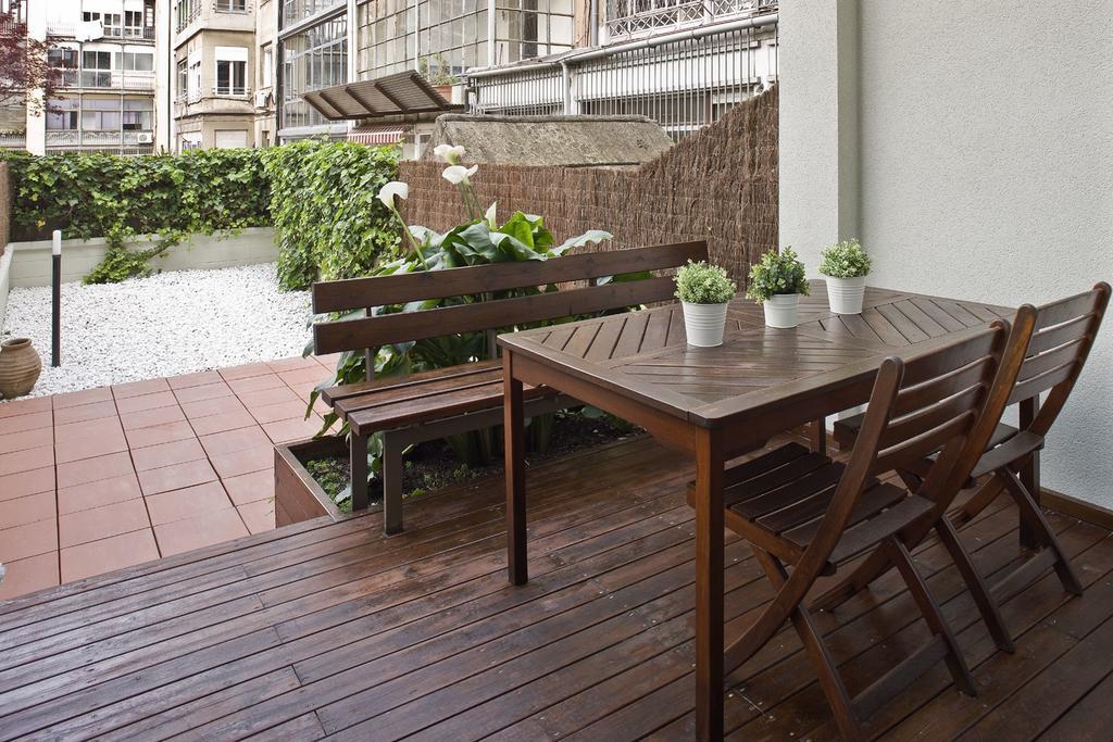 Flateli Lluria Apartamento *