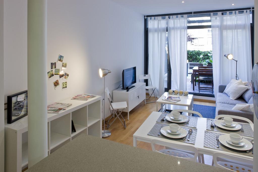 Flateli Lluria * Barcelona